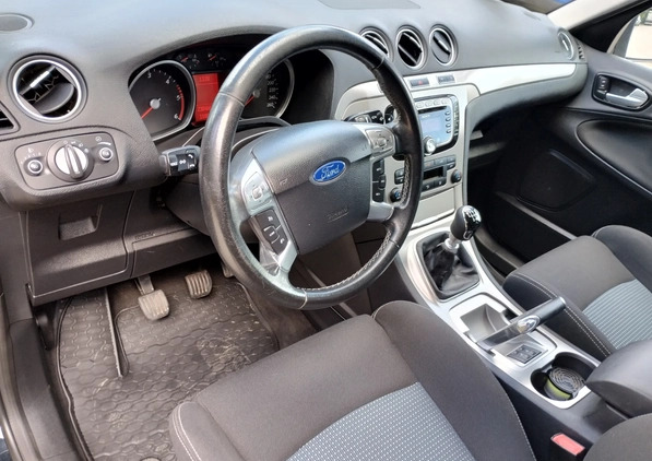 Ford S-Max cena 31900 przebieg: 237000, rok produkcji 2011 z Mogilno małe 106